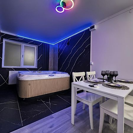 Luxor - Jacuzzi&Cozy Apartments Сибиу Екстериор снимка
