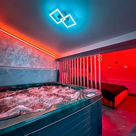 Luxor - Jacuzzi&Cozy Apartments Сибиу Екстериор снимка