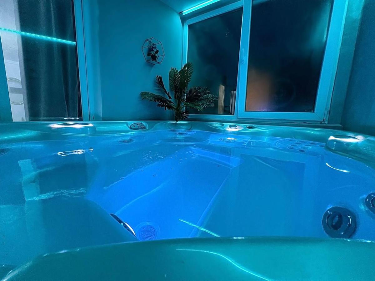 Luxor - Jacuzzi&Cozy Apartments Сибиу Екстериор снимка