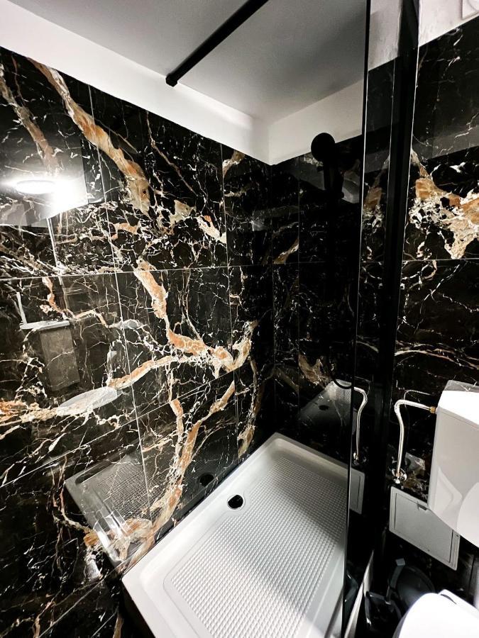 Luxor - Jacuzzi&Cozy Apartments Сибиу Екстериор снимка