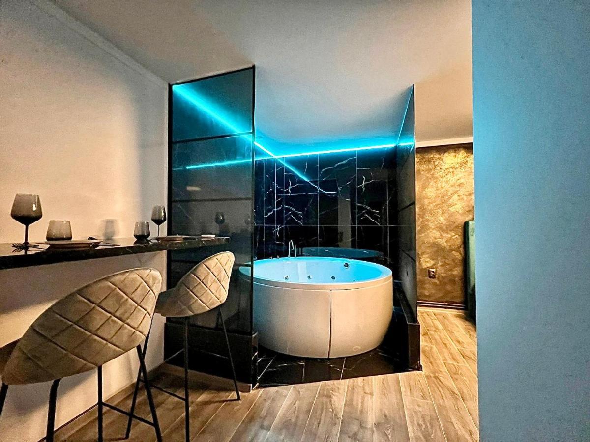 Luxor - Jacuzzi&Cozy Apartments Сибиу Екстериор снимка