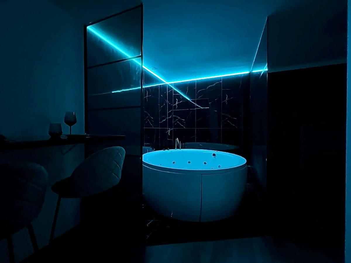 Luxor - Jacuzzi&Cozy Apartments Сибиу Екстериор снимка