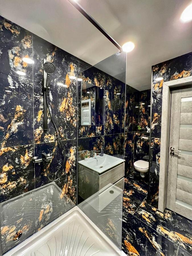 Luxor - Jacuzzi&Cozy Apartments Сибиу Екстериор снимка