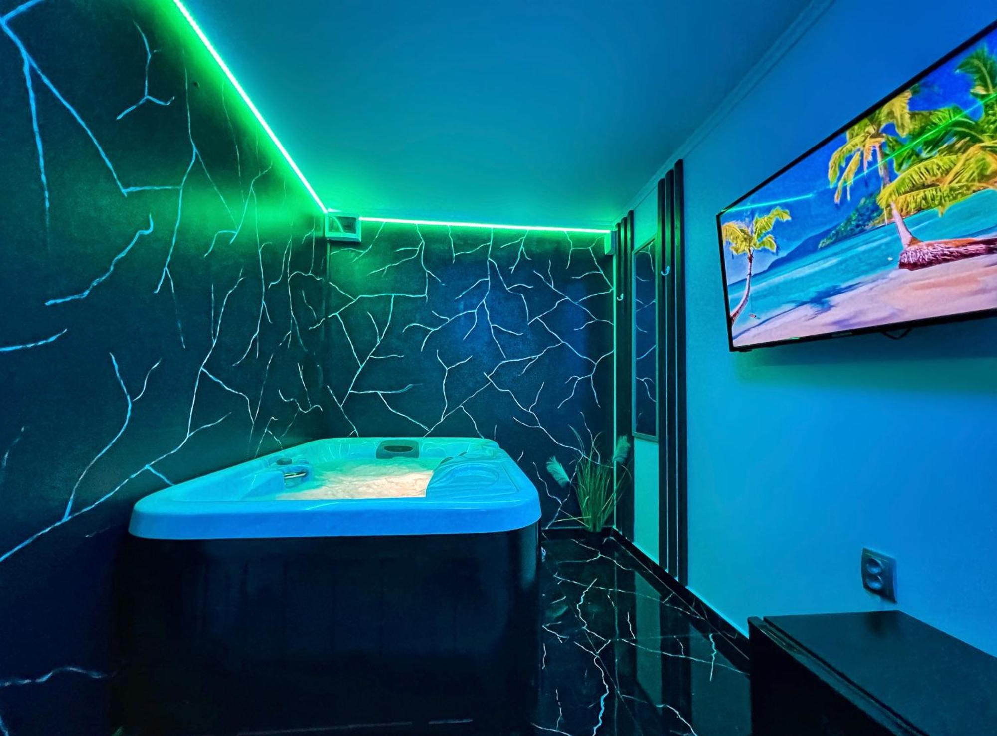 Luxor - Jacuzzi&Cozy Apartments Сибиу Екстериор снимка