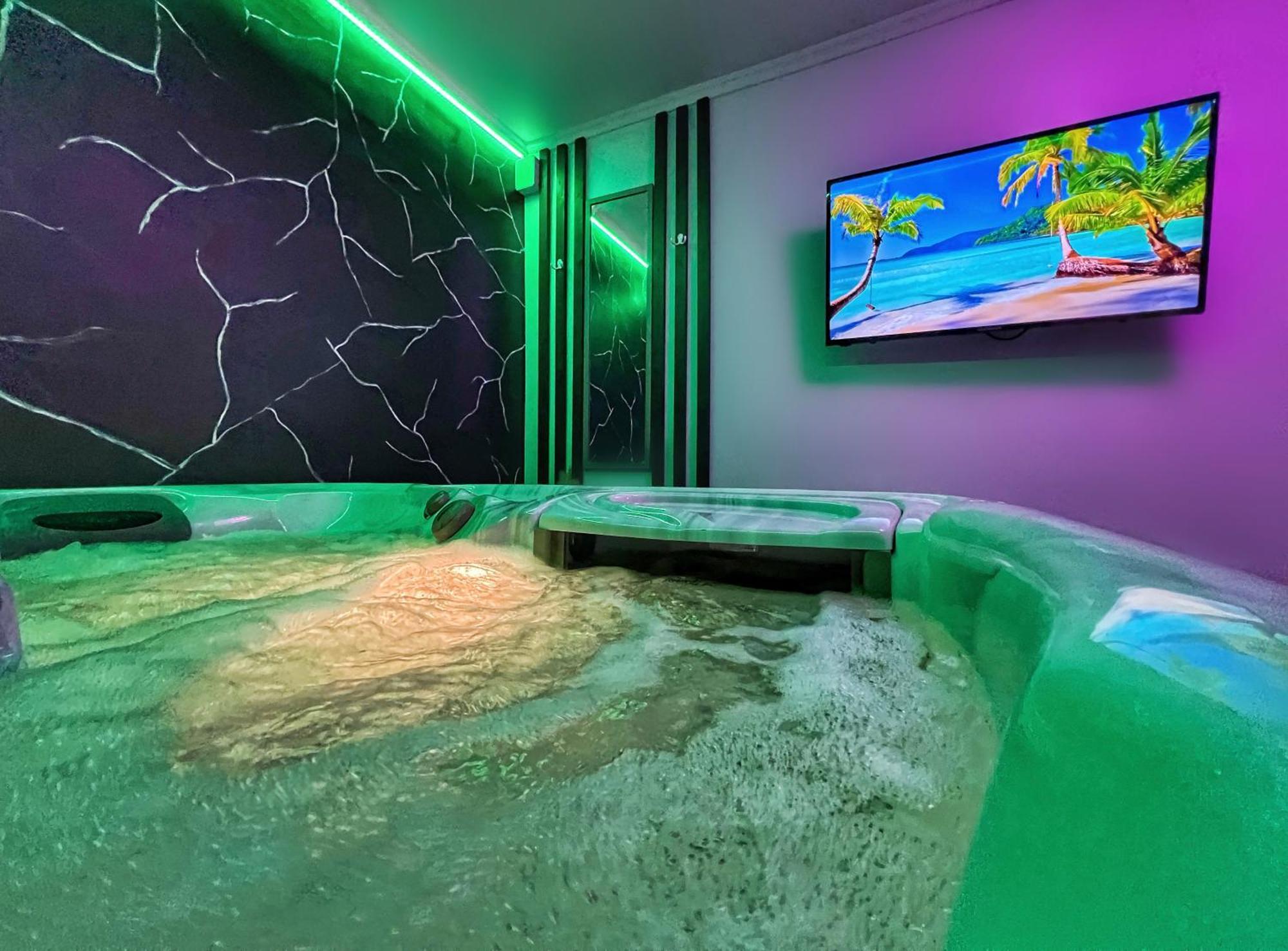 Luxor - Jacuzzi&Cozy Apartments Сибиу Екстериор снимка