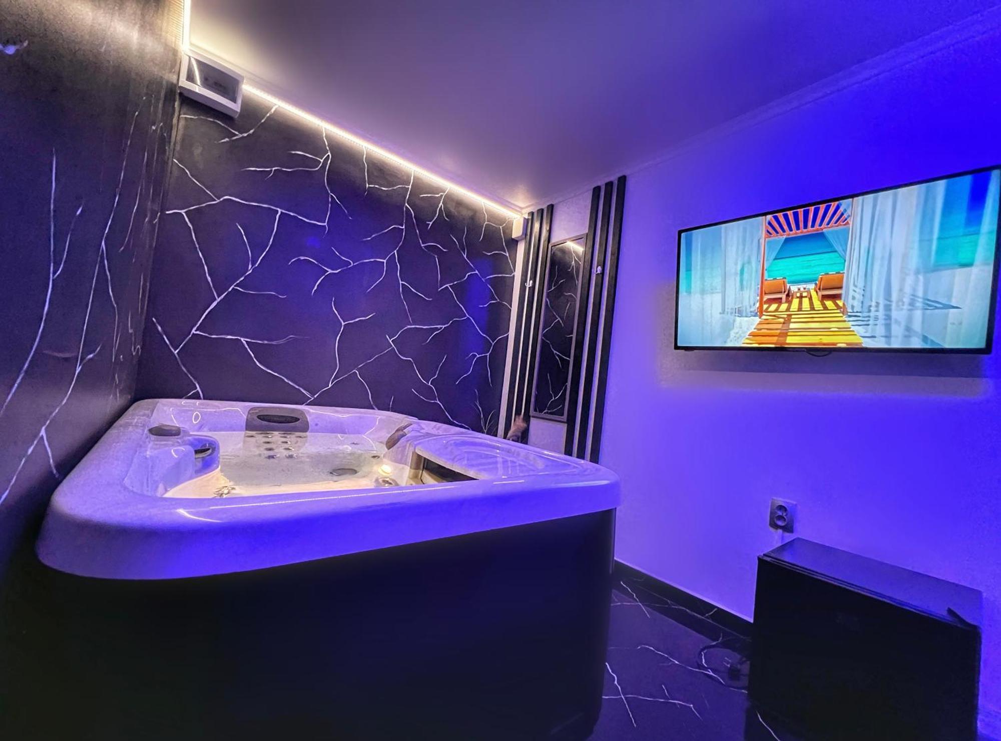 Luxor - Jacuzzi&Cozy Apartments Сибиу Екстериор снимка