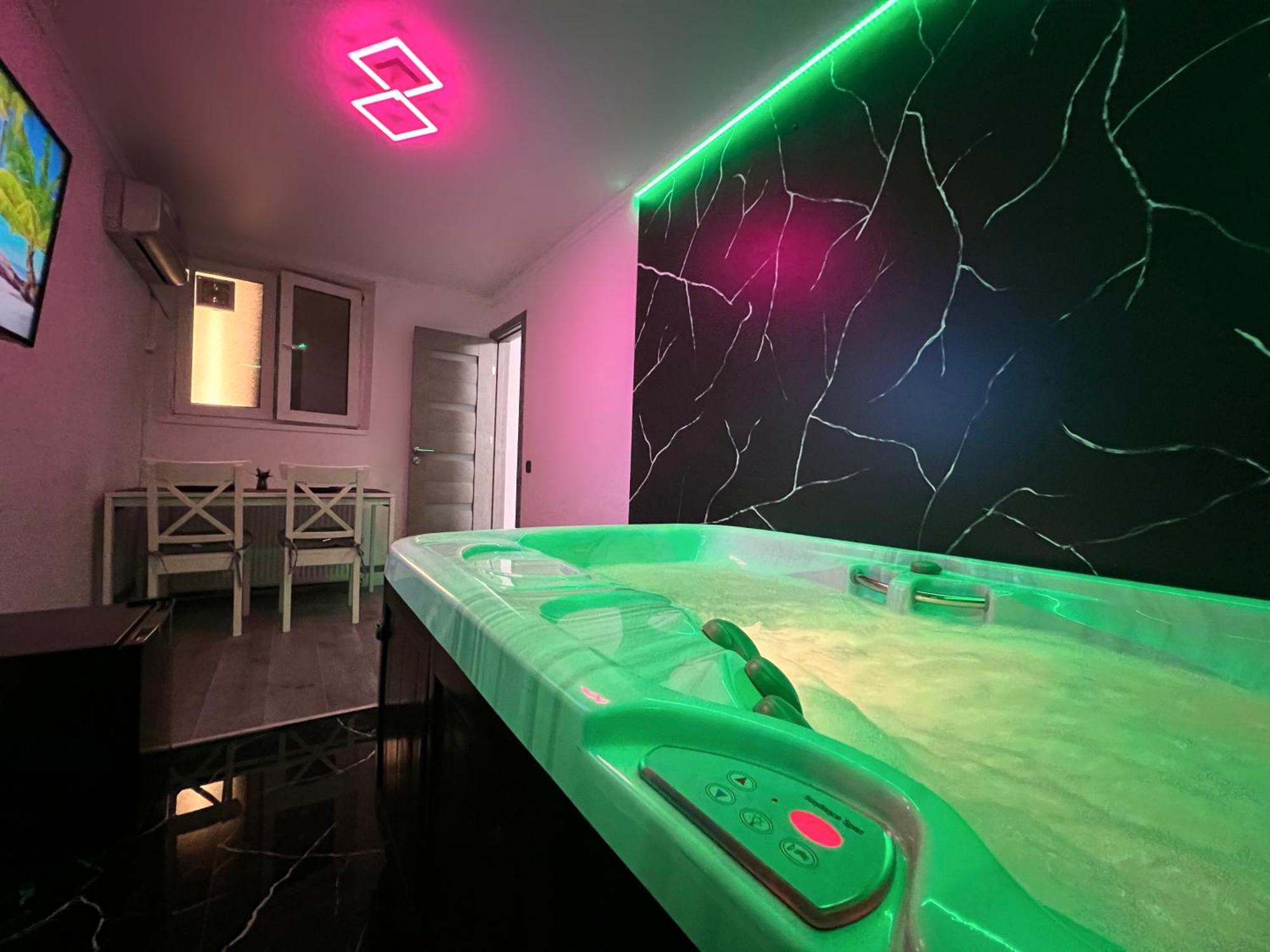 Luxor - Jacuzzi&Cozy Apartments Сибиу Екстериор снимка