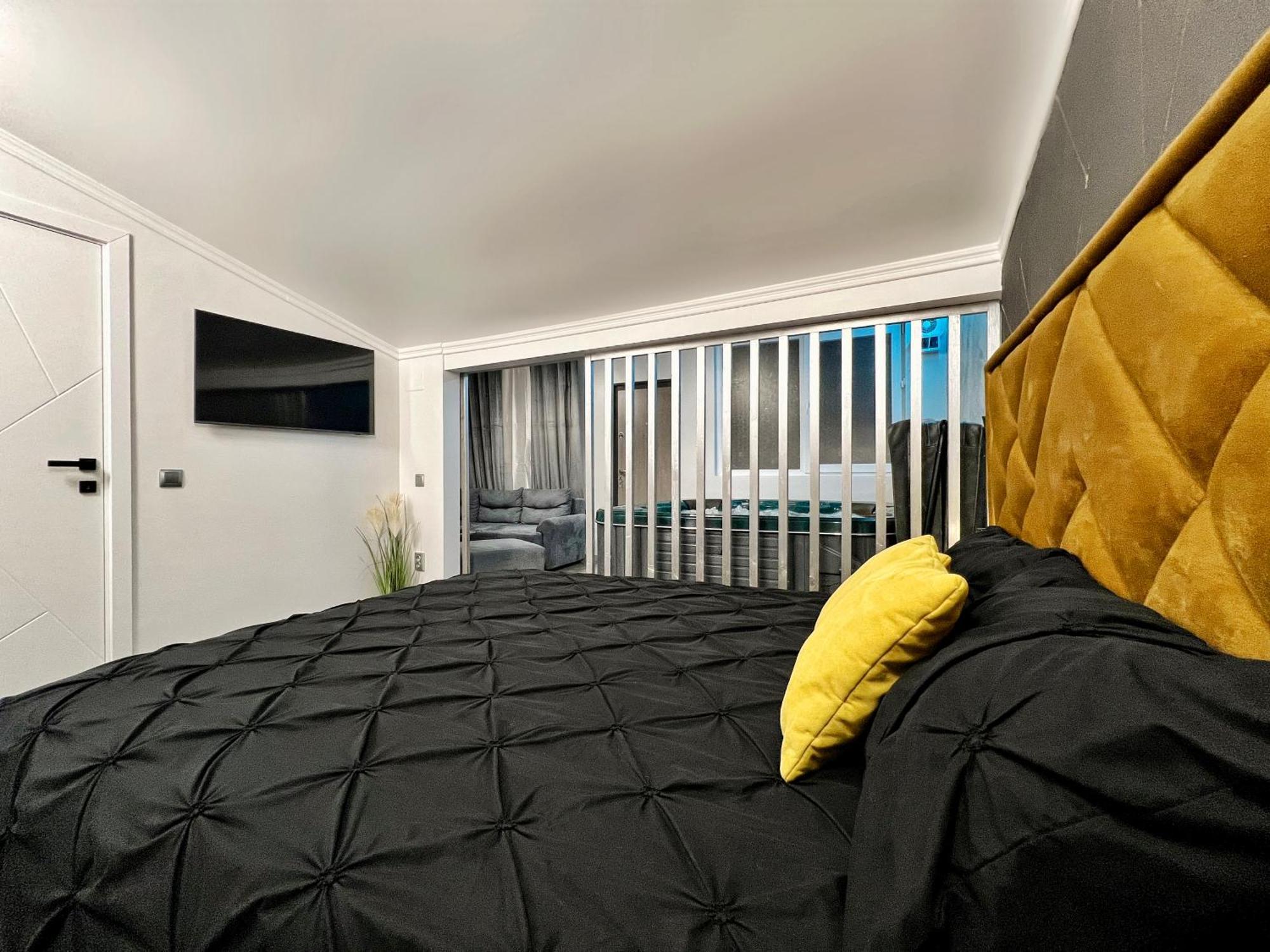 Luxor - Jacuzzi&Cozy Apartments Сибиу Екстериор снимка