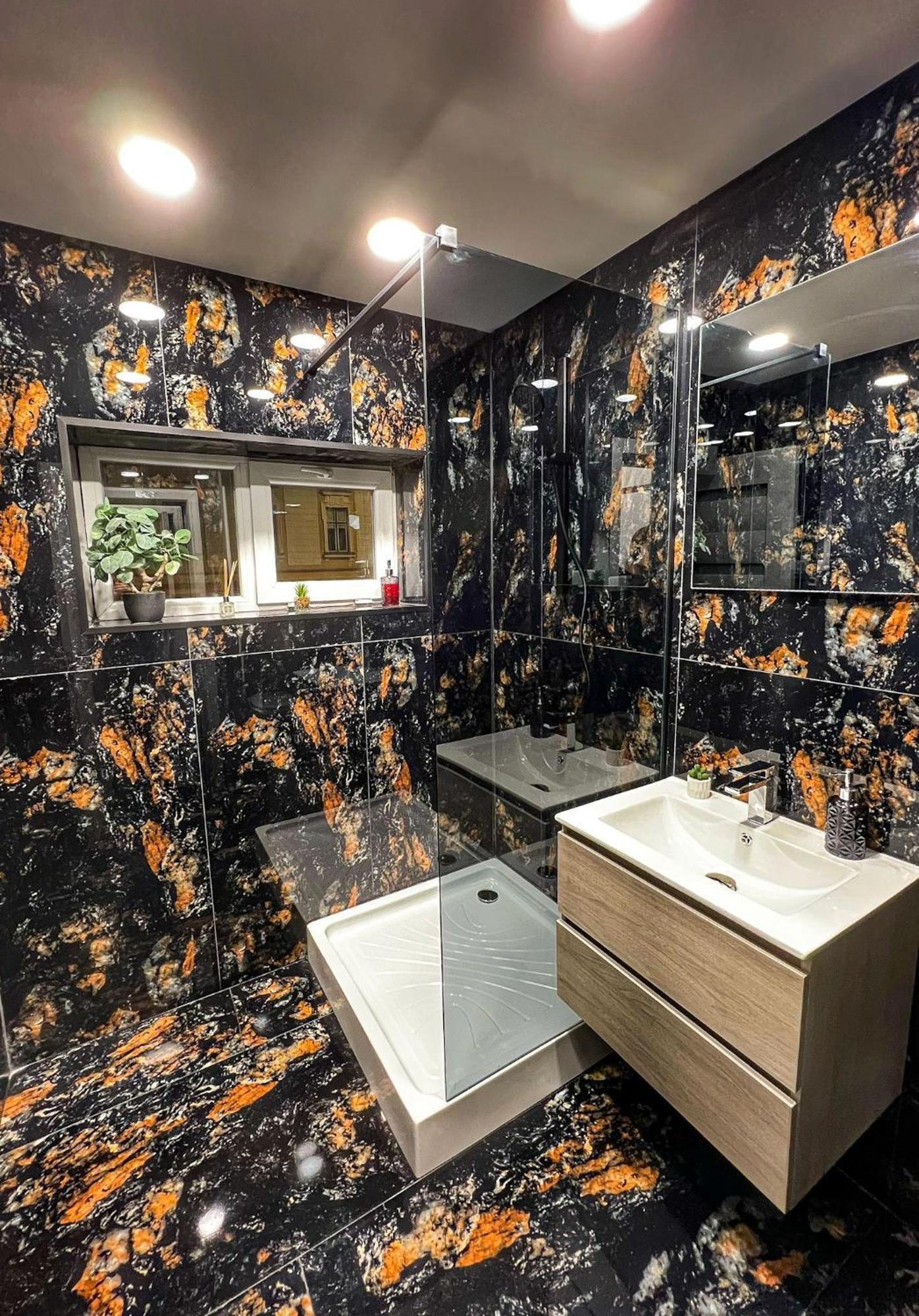 Luxor - Jacuzzi&Cozy Apartments Сибиу Екстериор снимка